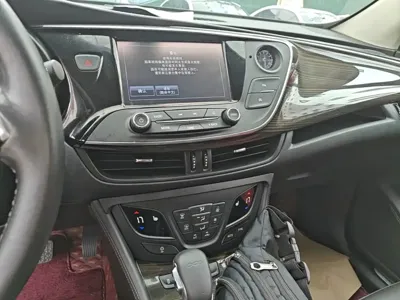 Buick Envision Plus 2017, 92899 км, за 6636.13 USD - фото 13