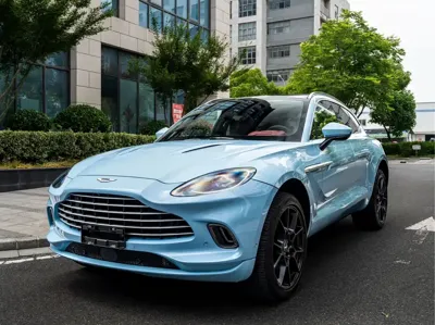 Aston Martin DBX · 2022 год