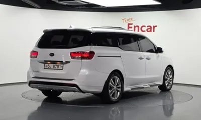 Kia Canival 2018, 126995 км, за 7683.79 USD