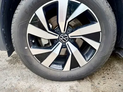 Volkswagen Tayron 2022, 42000 км, за 21159.1 USD - фото 9