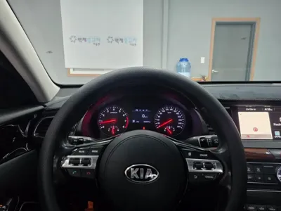 Kia K7 2016, 150391 км, за 6012.55 USD - фото 9