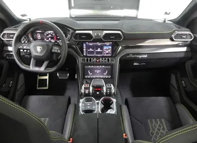 Lamborghini Urus 2024, 9010 км, за 263277.55 USD