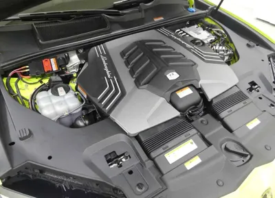 Lamborghini Urus 2024, 9010 км, за 263277.55 USD