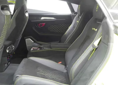 Lamborghini Urus 2024, 9010 км, за 263277.55 USD - фото 9