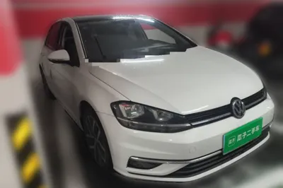 Volkswagen Golf 2020, 42500 км, за 10063 USD