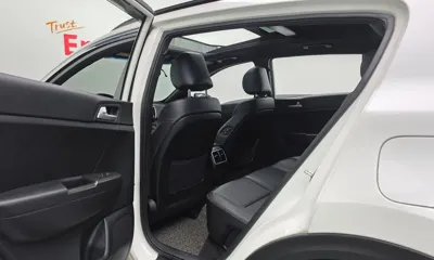 Kia Sportage 2020, 94460 км, за 11898.47 USD - фото 17