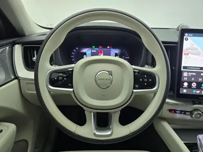 Volvo XC60 2026, 1408 км, за 48859.96 USD - фото 10