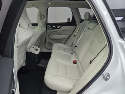 Volvo XC60 2026, 1408 км, за 48859.96 USD - фото 12