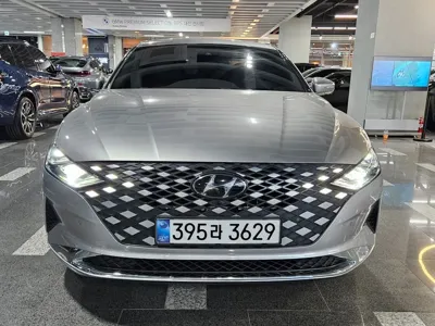 Hyundai Grandeur 2022, 100000 км, за 15302.46 USD
