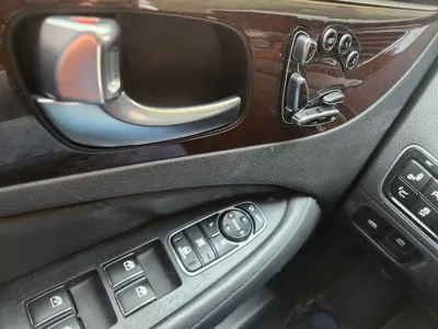 Hyundai Equus 2014, 129738 км, за 5070.53 USD - фото 18