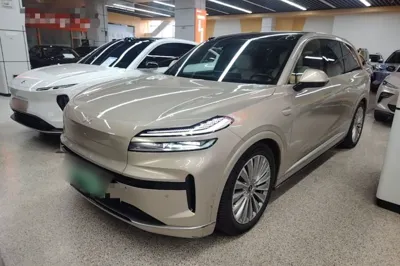 ONVO Luxeed L90 · 2025 год