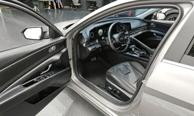 Hyundai Avante 2021, 42210 км, за 12110.76 USD - фото 10