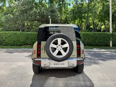 Land Rover Defender 2024, 5300 км, за 83955.78 USD