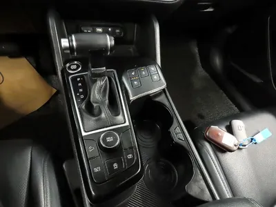 Kia Sportage 2022, 66037 км, за 15032.17 USD - фото 9