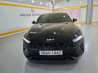 Kia K5 2023, 24609 км, за 15341.61 USD
