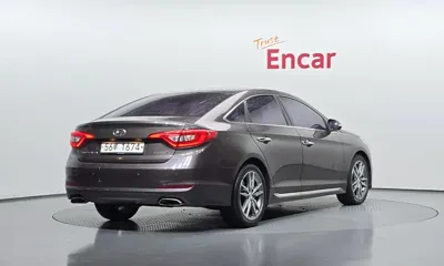 Hyundai Sonata 2017, 90192 км, за 6892.48 USD