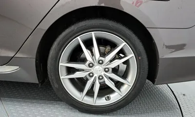 Hyundai Sonata 2017, 90192 км, за 6892.48 USD