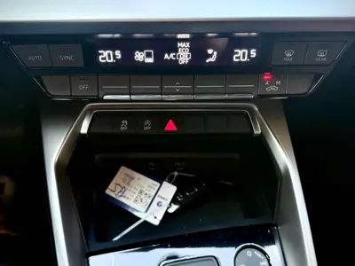 Audi A3 2022, 49000 км, за 18710.5 USD - фото 21