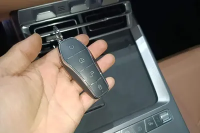 BYD Han L 2025, 7700 км, за 29263 USD - фото 29