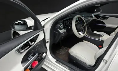 Mercedes-Benz C-Class 2023, 13374 км, за 36573.82 USD - фото 11