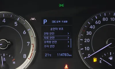Hyundai Venue 2020, 114783 км, за 7090.82 USD - фото 13