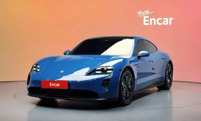 Porsche Taycan · 2023 год