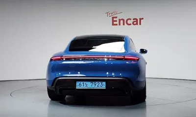 Porsche Taycan 2023, 14611 км, за 85269.79 USD