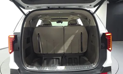Kia Canival 2024, 15191 км, за 28586.3 USD - фото 20