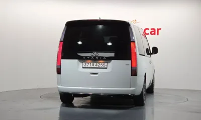 Hyundai Staria 2023, 57153 км, за 20802.18 USD