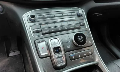 Hyundai Santafe 2023, 73322 км, за 16576.73 USD - фото 9
