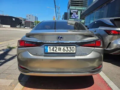 Lexus ES 2022, 130580 км, за 22703.64 USD