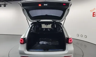 Mercedes-Benz GLC-Class 2022, 40155 км, за 35753.74 USD - фото 20