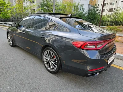 Hyundai Grandeur 2018, 113588 км, за 10312.01 USD