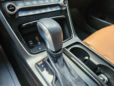 Hyundai Grandeur 2018, 113588 км, за 10312.01 USD - фото 9