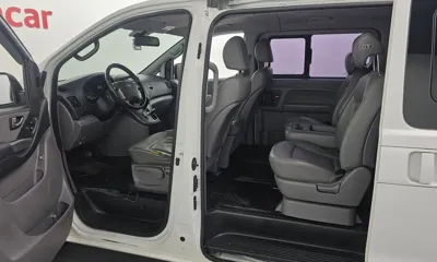 Hyundai Starex 2016, 126395 км, за 6607.2 USD - фото 11