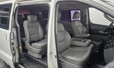 Hyundai Starex 2016, 126395 км, за 6607.2 USD - фото 12