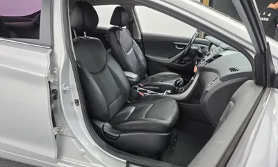 Hyundai Avante 2015, 39578 км, за 4529.34 USD - фото 12