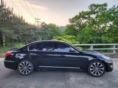 Hyundai Genesis 2012, 143124 км, за 5135.54 USD - фото 3