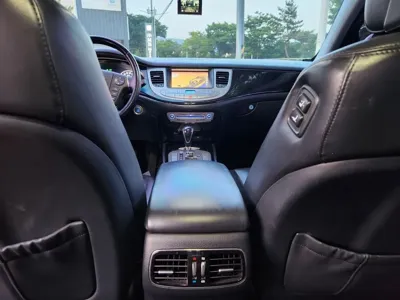 Hyundai Genesis 2012, 143124 км, за 5135.54 USD - фото 7