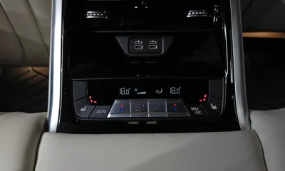 BMW 8-Series 2024, 15800 км, за 59198.59 USD - фото 31