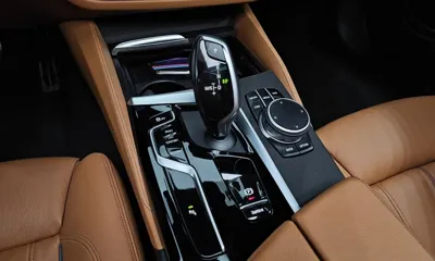 BMW 5-Series 2021, 88017 км, за 22924.32 USD - фото 9