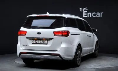 Kia Canival 2016, 211685 км, за 4269.57 USD