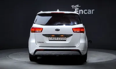 Kia Canival 2016, 211685 км, за 4269.57 USD