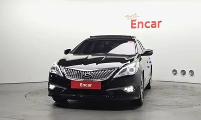 Hyundai Grandeur 2015, 104860 км, за 4561.08 USD