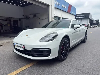 Porsche Panamera · 2021 год