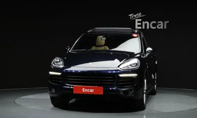 Porsche Cayenne 2016, 171939 км, за 15547.76 USD