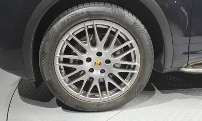 Porsche Cayenne 2016, 171939 км, за 15547.76 USD