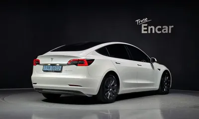 Tesla Model 3 2021, 38579 км, за 21662.07 USD