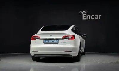 Tesla Model 3 2021, 38579 км, за 21662.07 USD