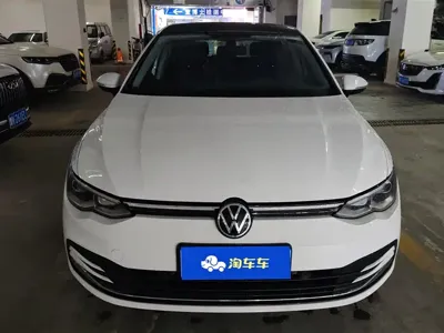 Volkswagen Golf 2020, 35000 км, за 9361.15 USD